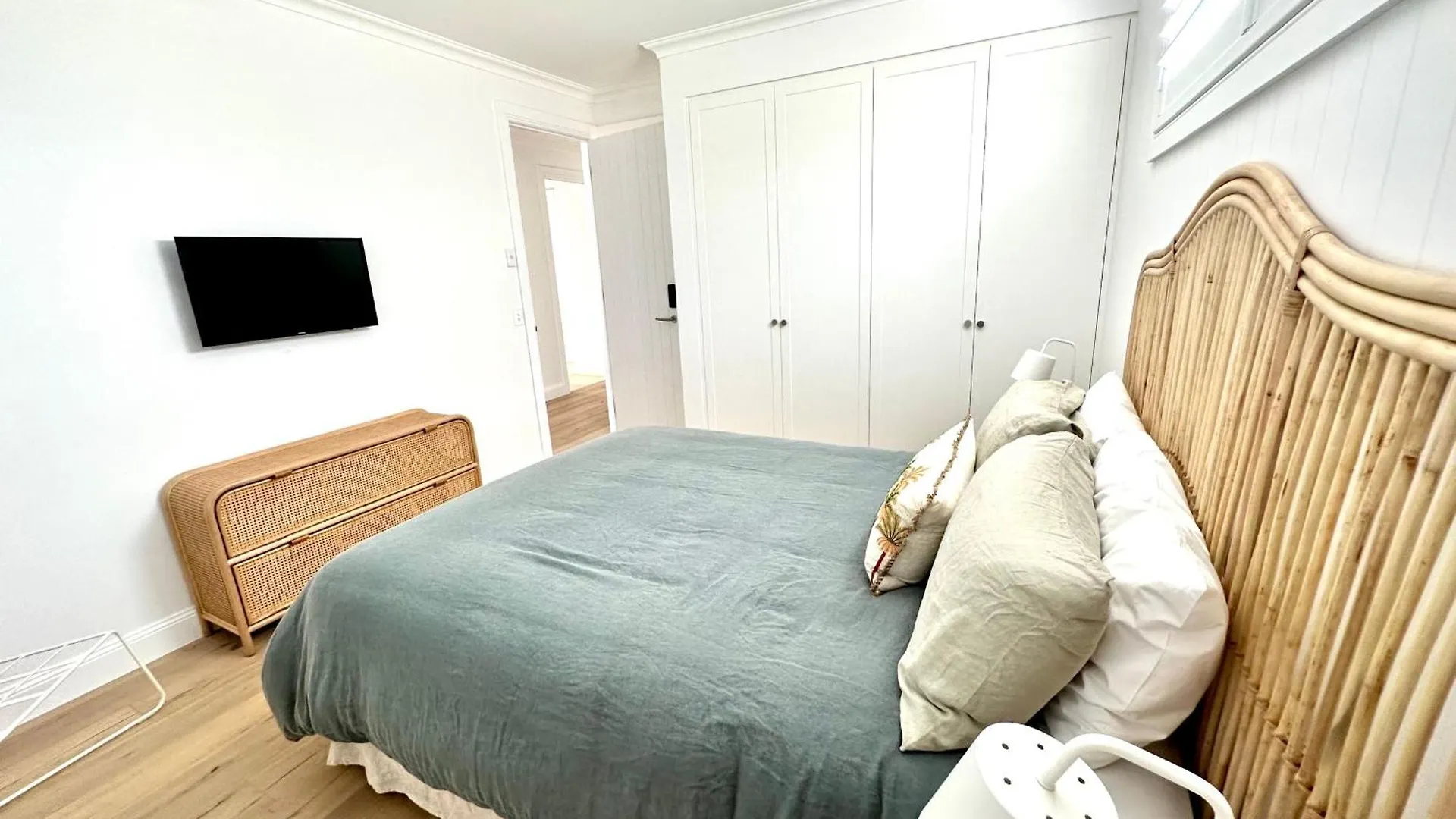 Unwind Guesthouse Byron Bay